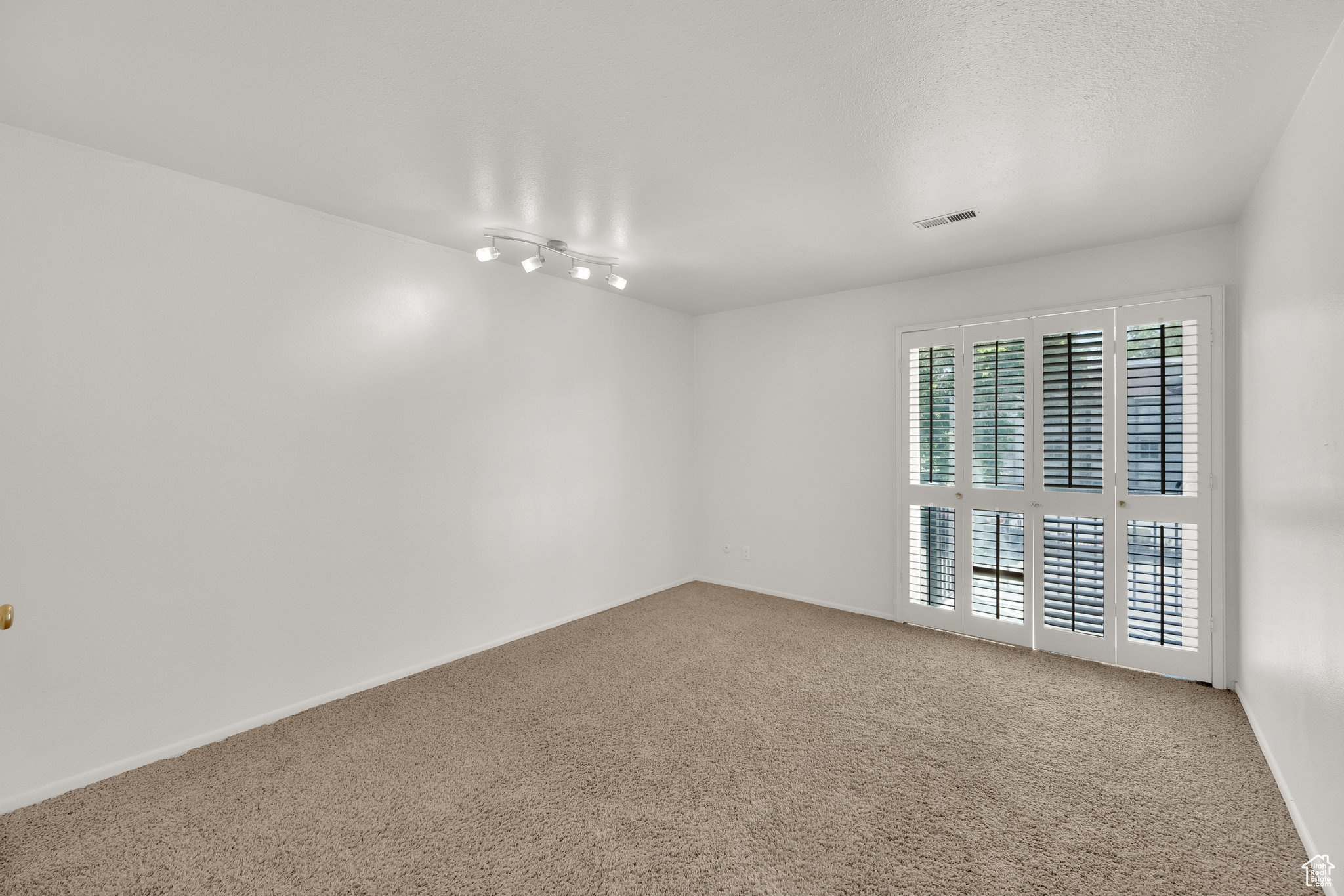 CREEKSIDE EAST - Residential