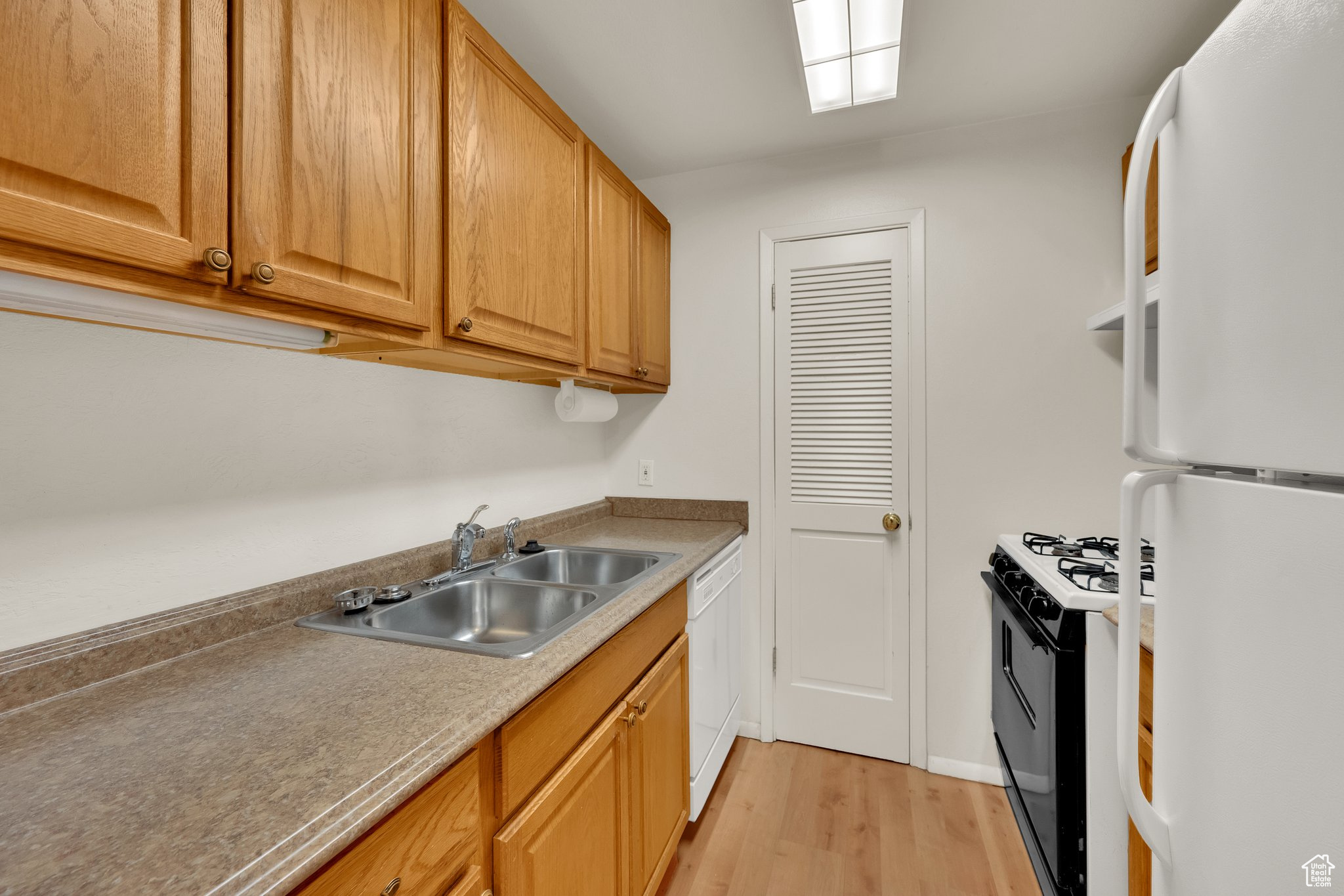 CREEKSIDE EAST - Residential