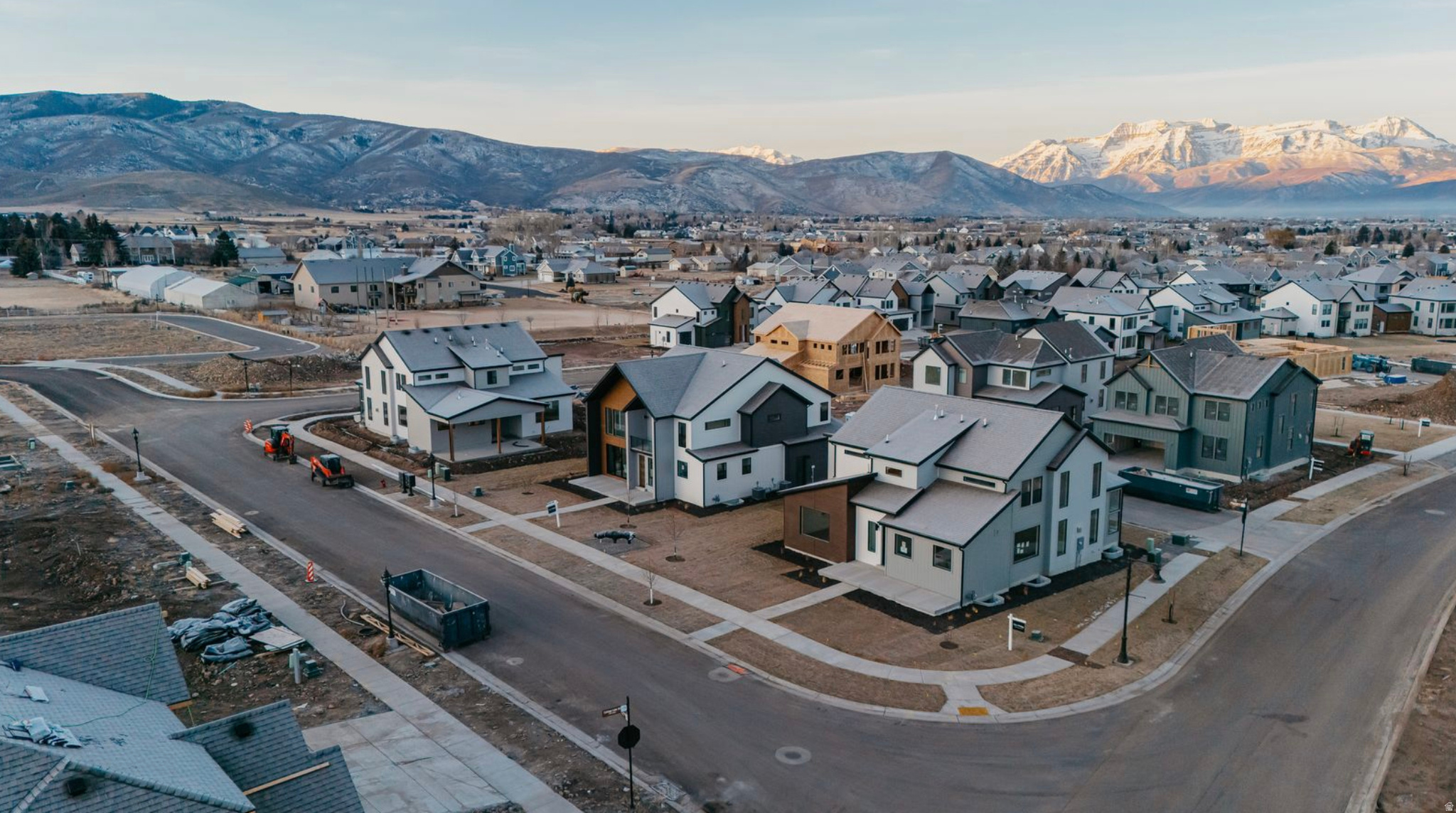 THE CROSSINGS - Residential