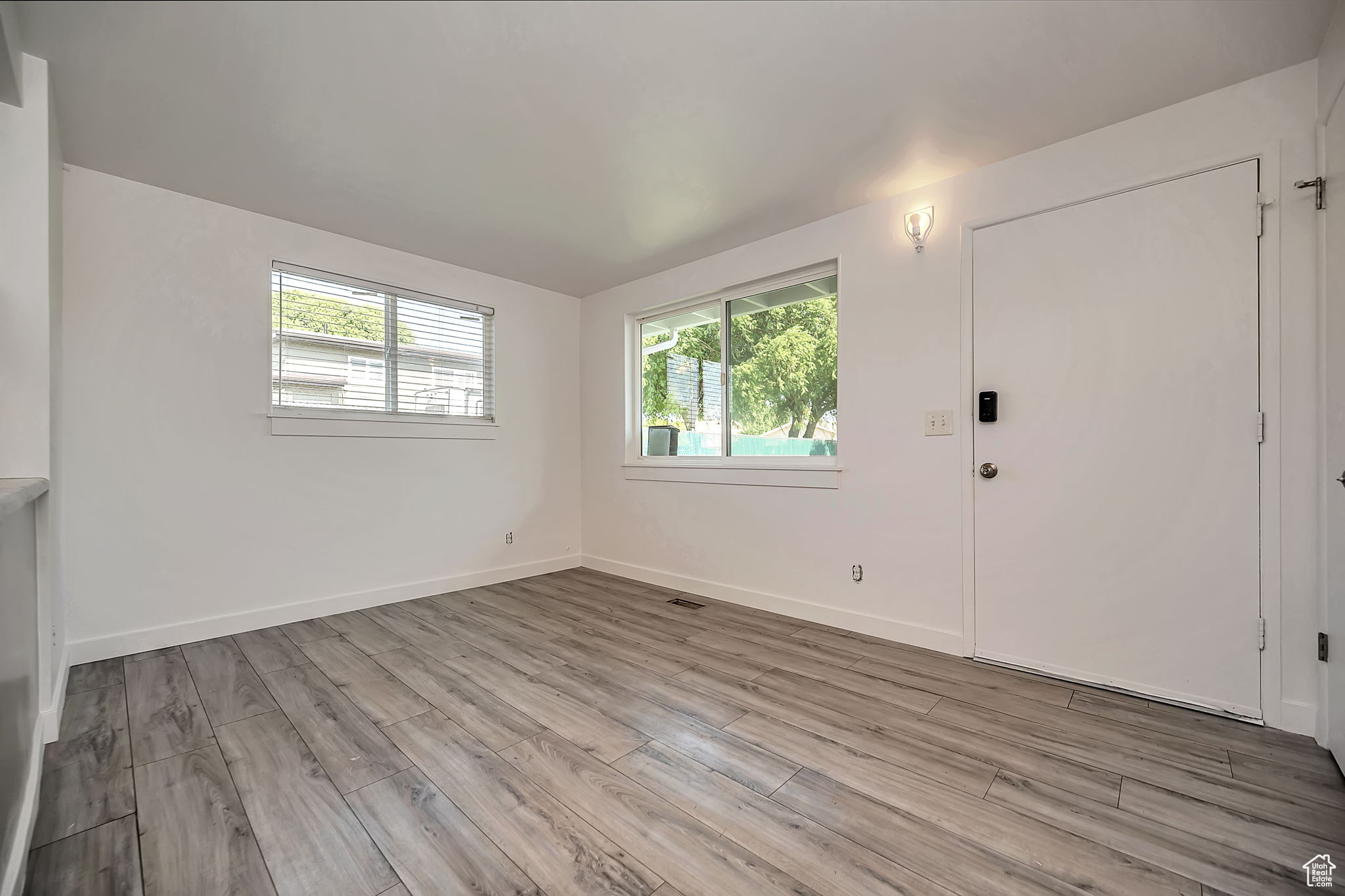 ROLLING MEADOWS - Residential Income