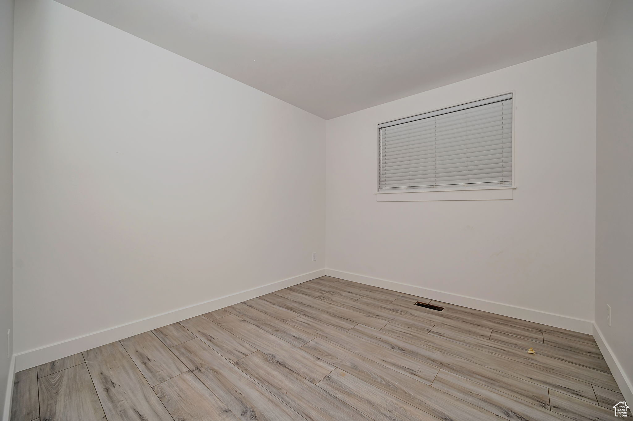 ROLLING MEADOWS - Residential Income