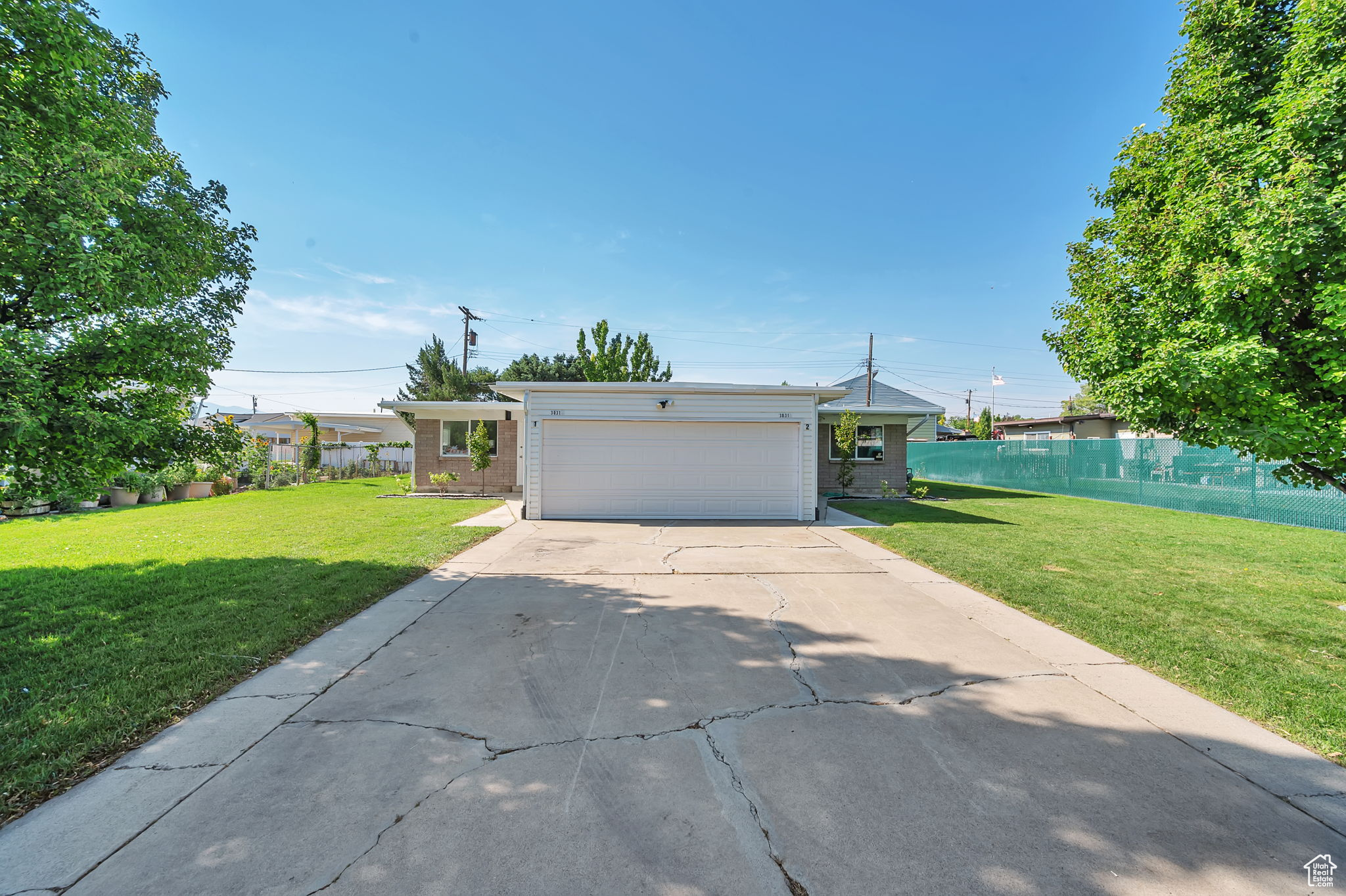 ROLLING MEADOWS - Residential Income