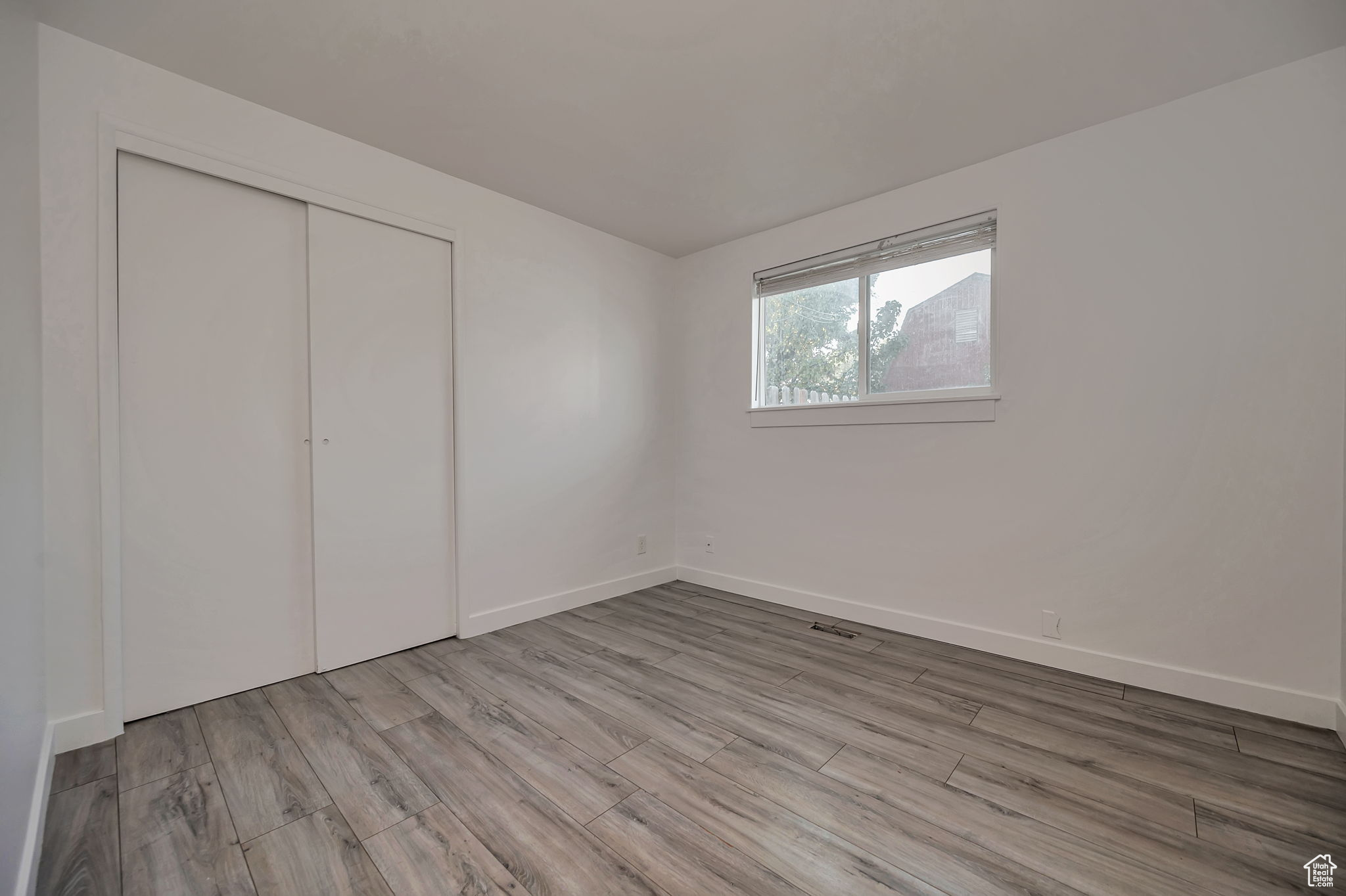 ROLLING MEADOWS - Residential Income