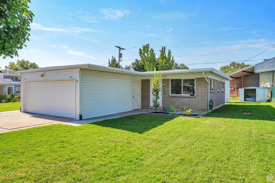 Side by Side Duplex located in a neighborhood within a short distance to Valley Fair Mall!  New roof!  Fresh Paint! Shared Covered garage parking! Each unit has its own dishwasher, laundry hookups, private yards, patios and storage sheds! Updated flooring, bathrooms and windows 4 years ago both sides. Heating and cooling both sides 3 years old. Currently Vacant and available to show.  Call/text for appointment.