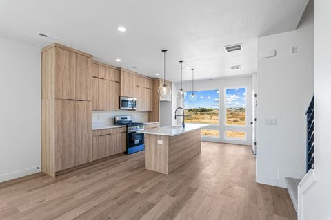 Tiny photo for 1493 W BURKE LN #101, Farmington, UT 84025 (MLS # 2123748)