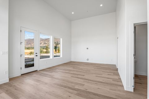 Tiny photo for 1493 W BURKE LN #101, Farmington, UT 84025 (MLS # 2123748)