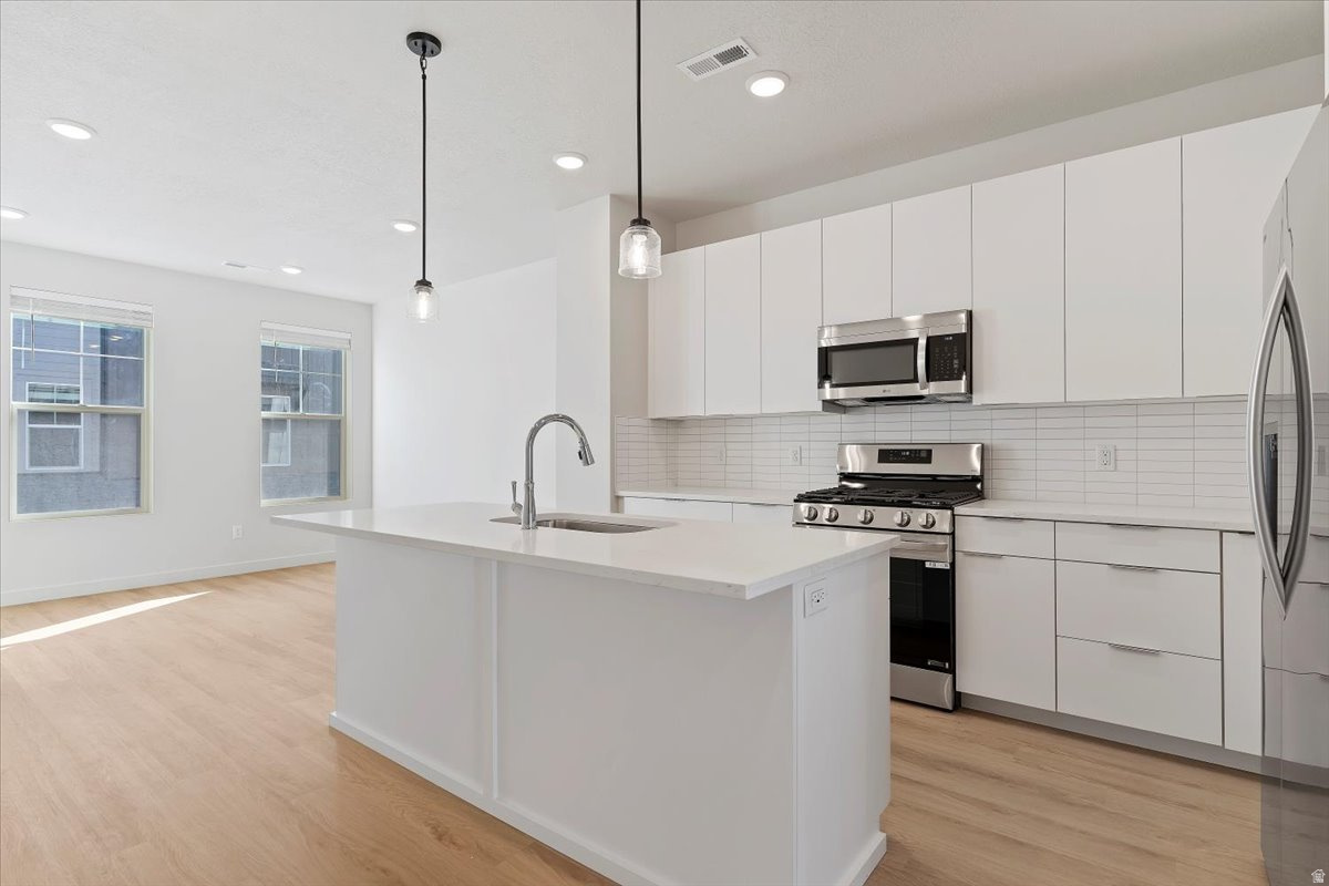 CLIFTON PLACE TOWNHOMES - Residential