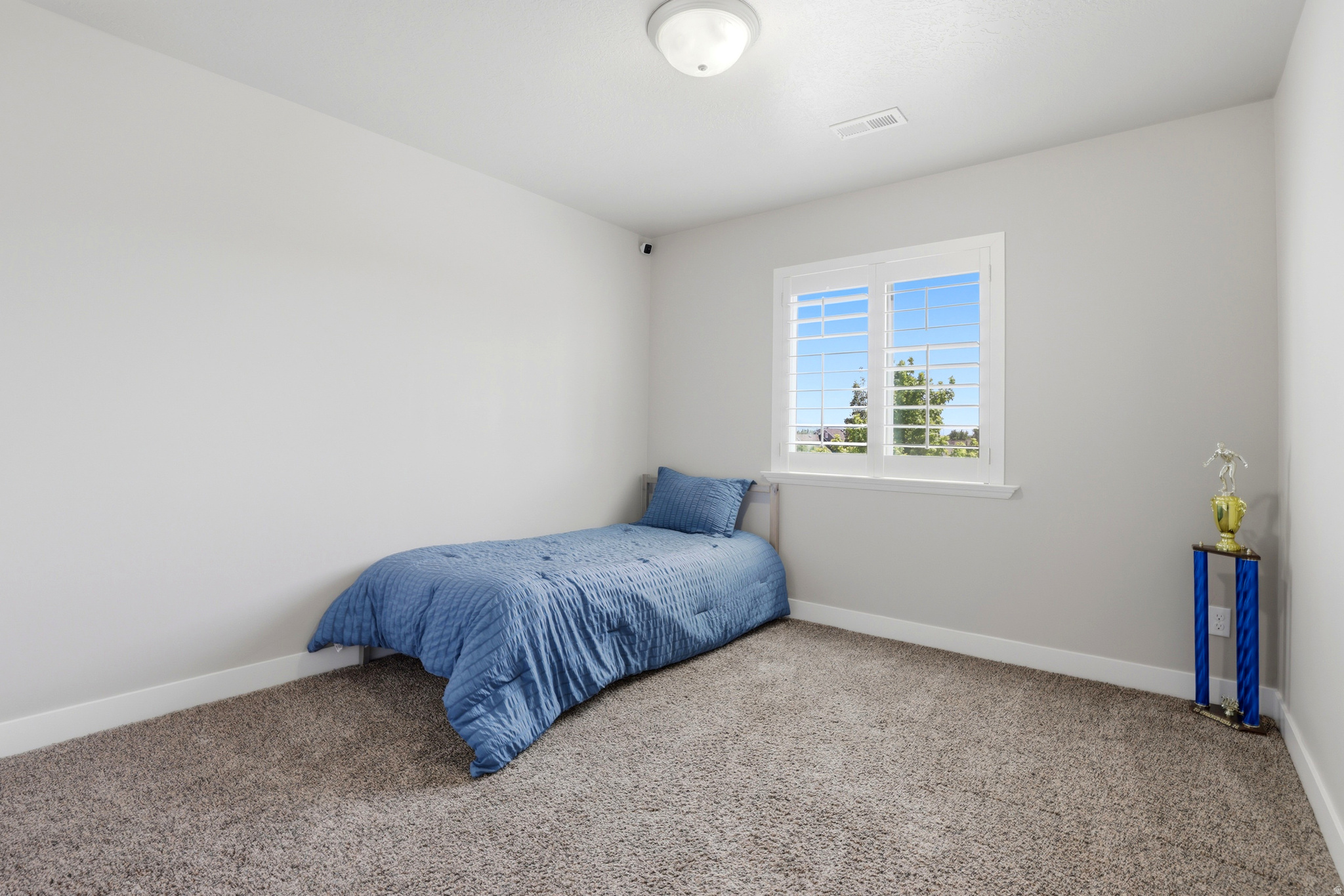 KENNINGTON PARKWAY - Residential