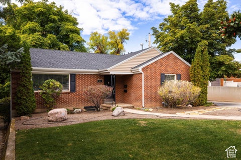 Photo of 1616 S 2300 E, Salt Lake City, UT 84108 (MLS # 2192674)