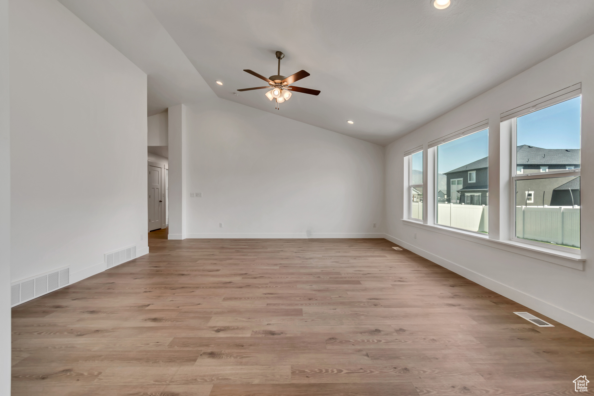 BRANDON PARK - Residential