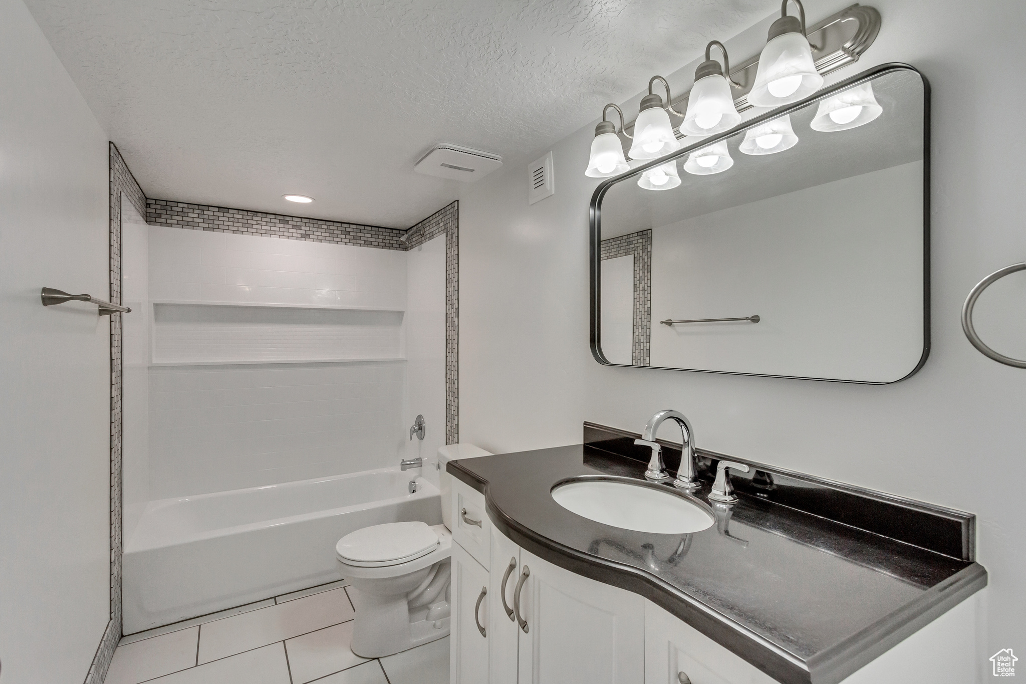BRANDON PARK - Residential
