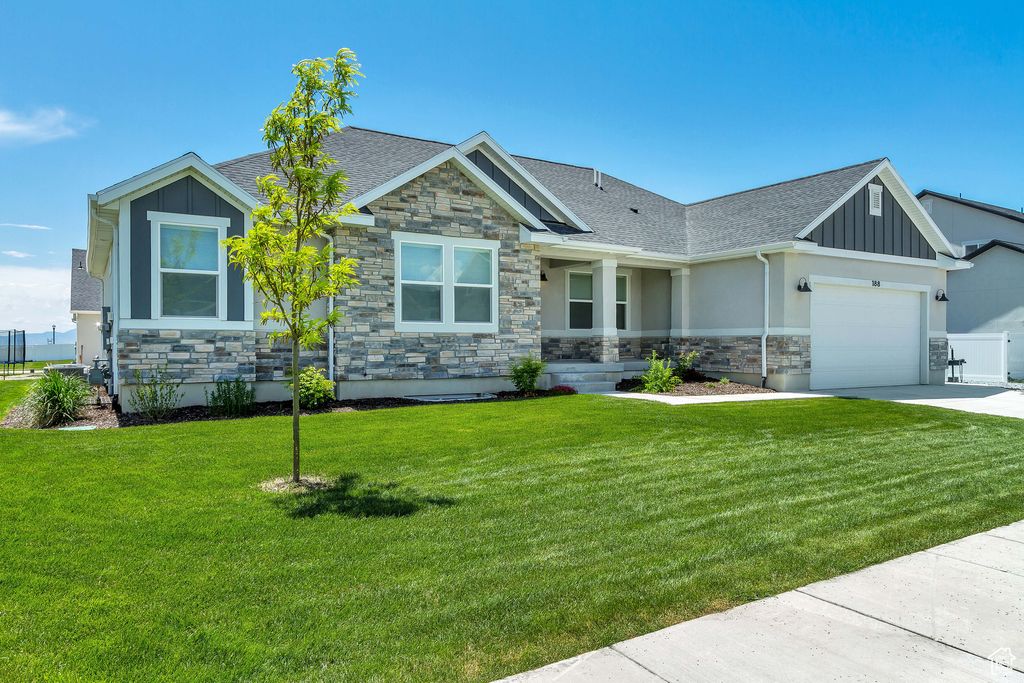 Photo of 188 E BRUIN DR, Eagle Mountain, UT 84005 (MLS # 2116357)