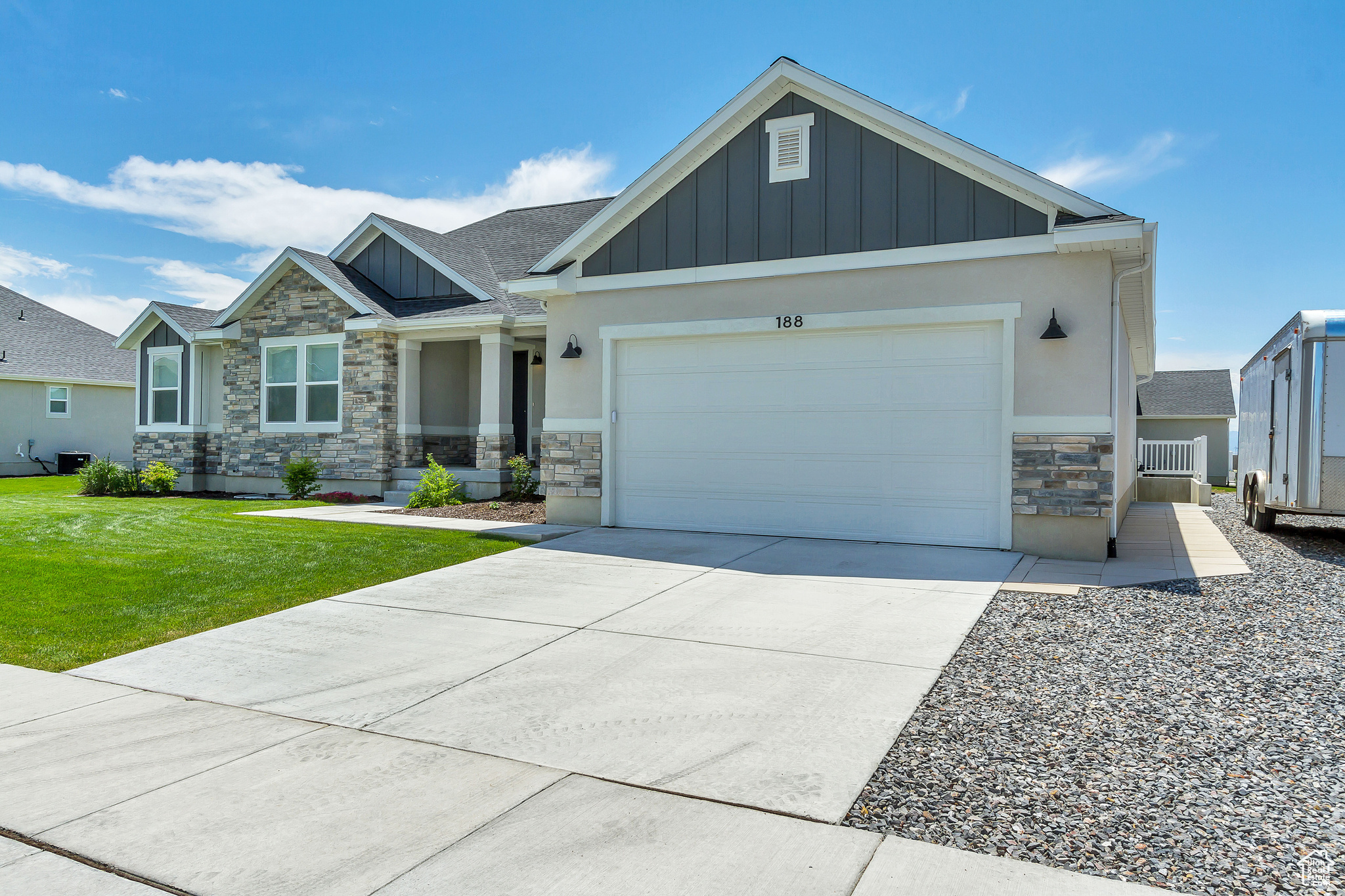BRANDON PARK - Residential