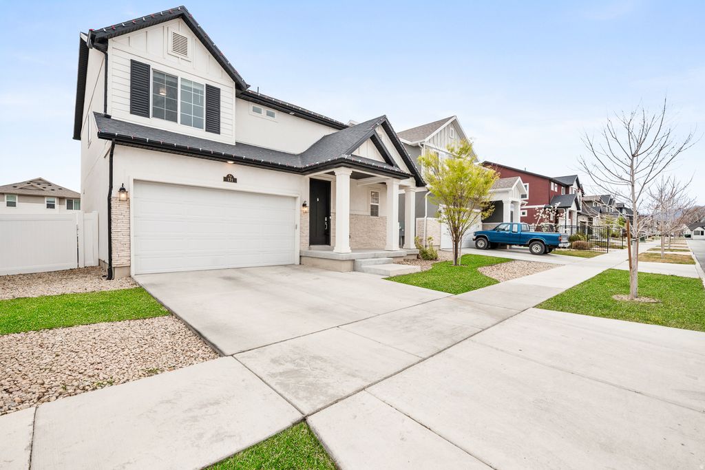 Photo of 171 E HIDDEN CREEK WAY, Saratoga Springs, UT 84045 (MLS # 2147792)