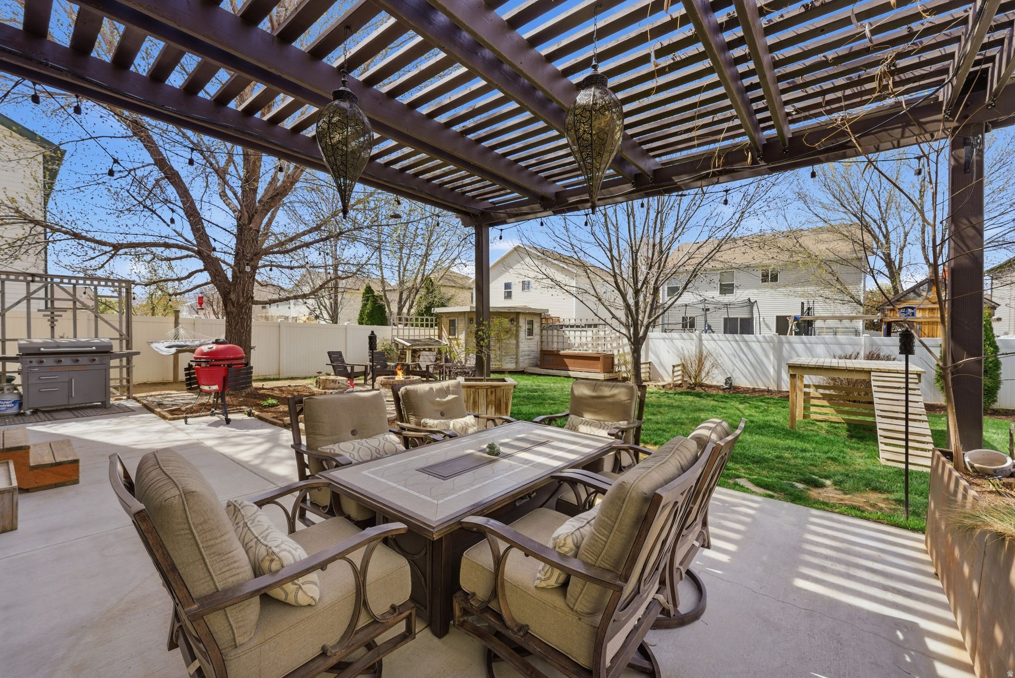 SPANISH FIELDS - Residential