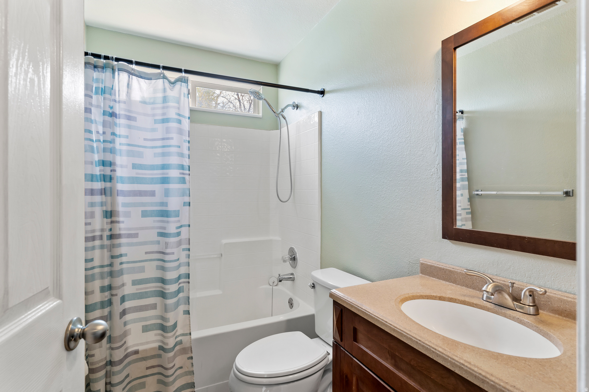 SEASONS - Residential