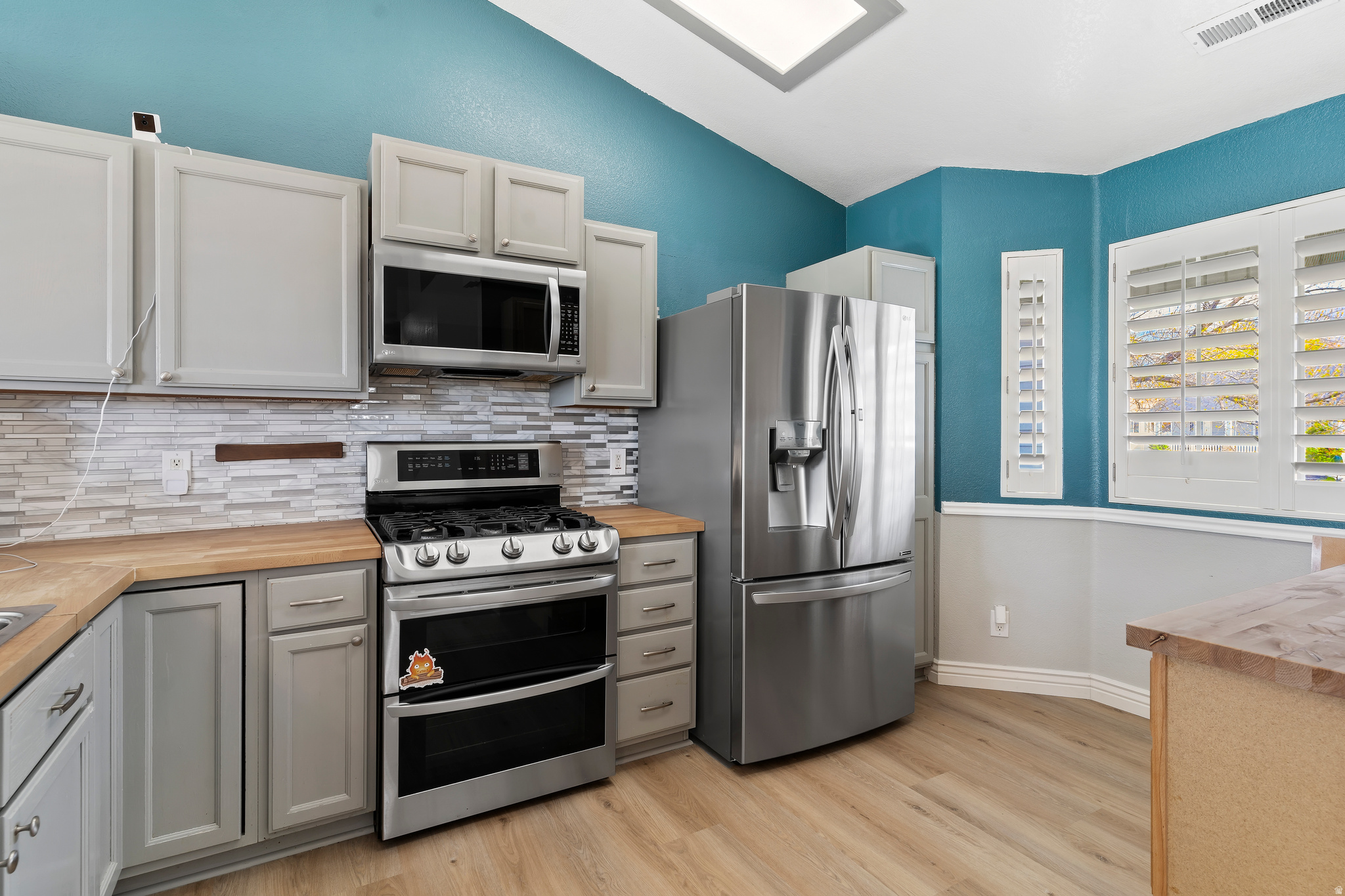 SEASONS - Residential