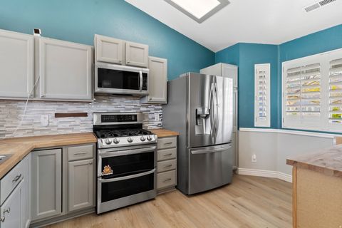 Tiny photo for 448 CHRISTINE WAY, Kaysville, UT 84037 (MLS # 2148870)