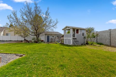 Tiny photo for 448 CHRISTINE WAY, Kaysville, UT 84037 (MLS # 2148870)