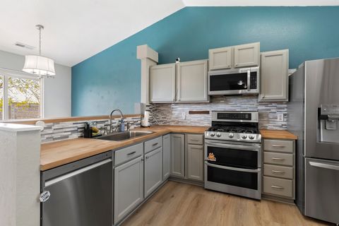 Tiny photo for 448 CHRISTINE WAY, Kaysville, UT 84037 (MLS # 2148870)