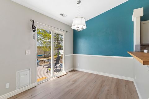 Tiny photo for 448 CHRISTINE WAY, Kaysville, UT 84037 (MLS # 2148870)