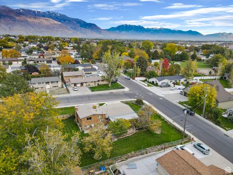 Tiny photo for 735 N 1000 E, Lehi, UT 84043 (MLS # 2119708)