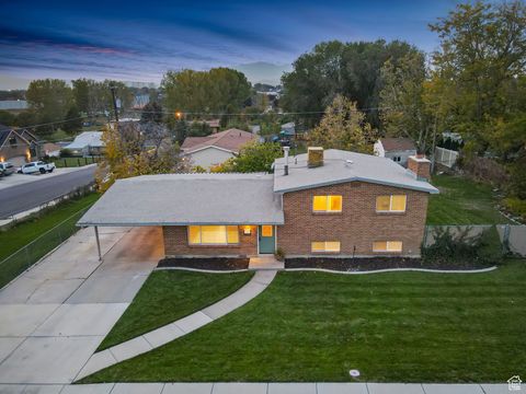 Tiny photo for 735 N 1000 E, Lehi, UT 84043 (MLS # 2119708)