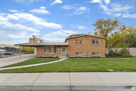 Tiny photo for 735 N 1000 E, Lehi, UT 84043 (MLS # 2119708)