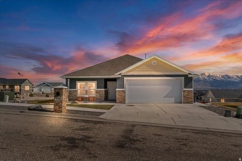 Photo of 1208 N 2700 W, Tremonton, UT 84337 (MLS # 2140958)