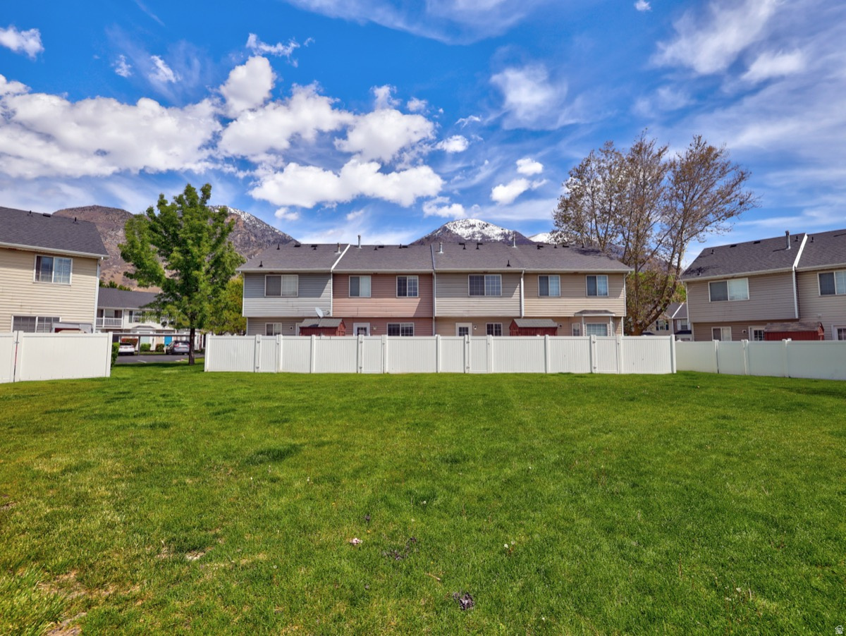 EASTGATE TOWNHOMES - Residential