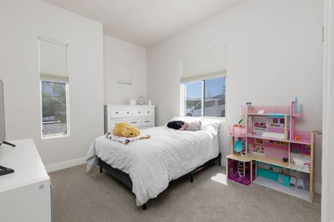 Tiny photo for 4552 S SOPHIA LN, Washington, UT 84780 (MLS # 2154319)