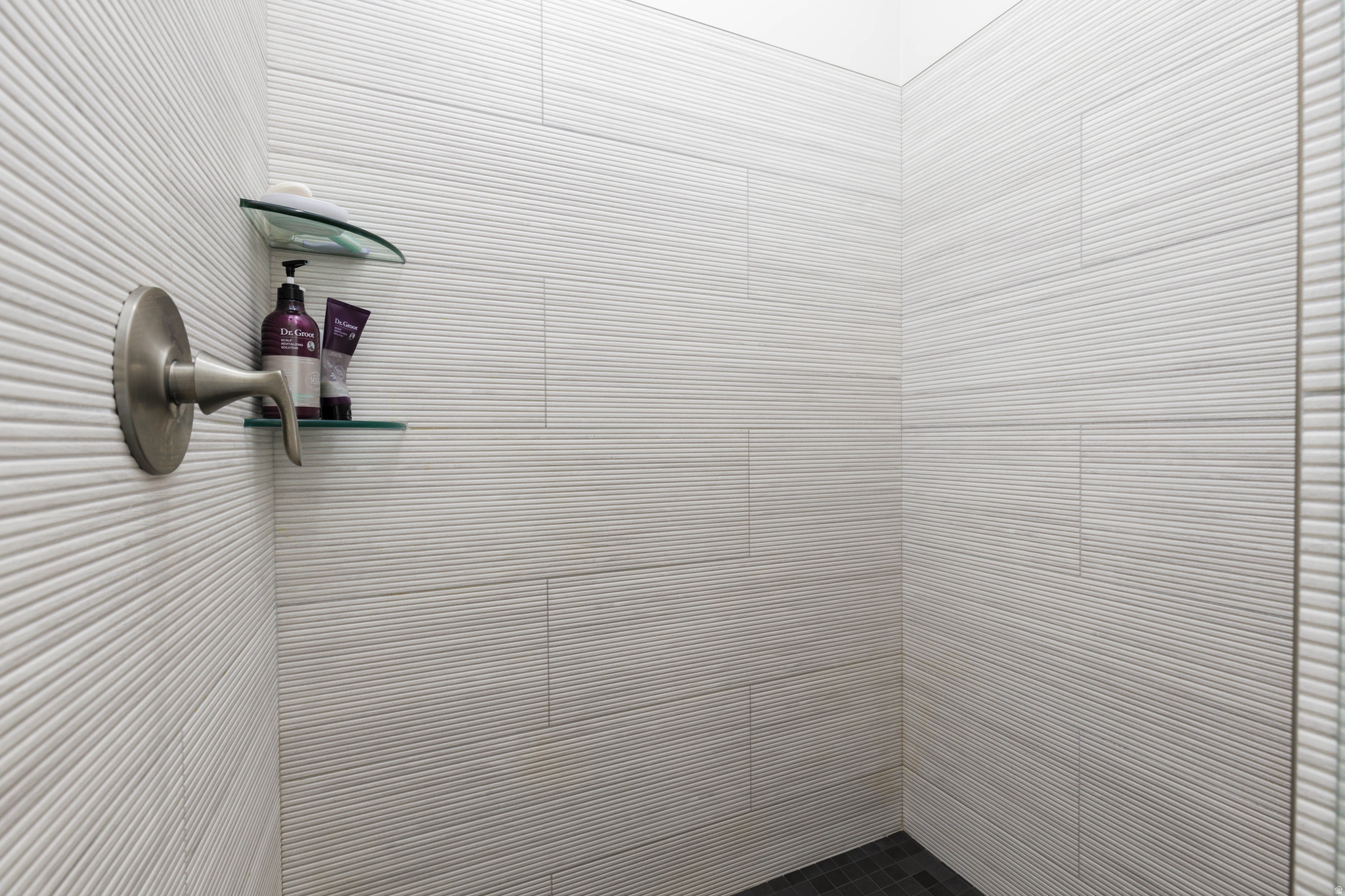 WARNER GATEWAY PH 4 - Residential