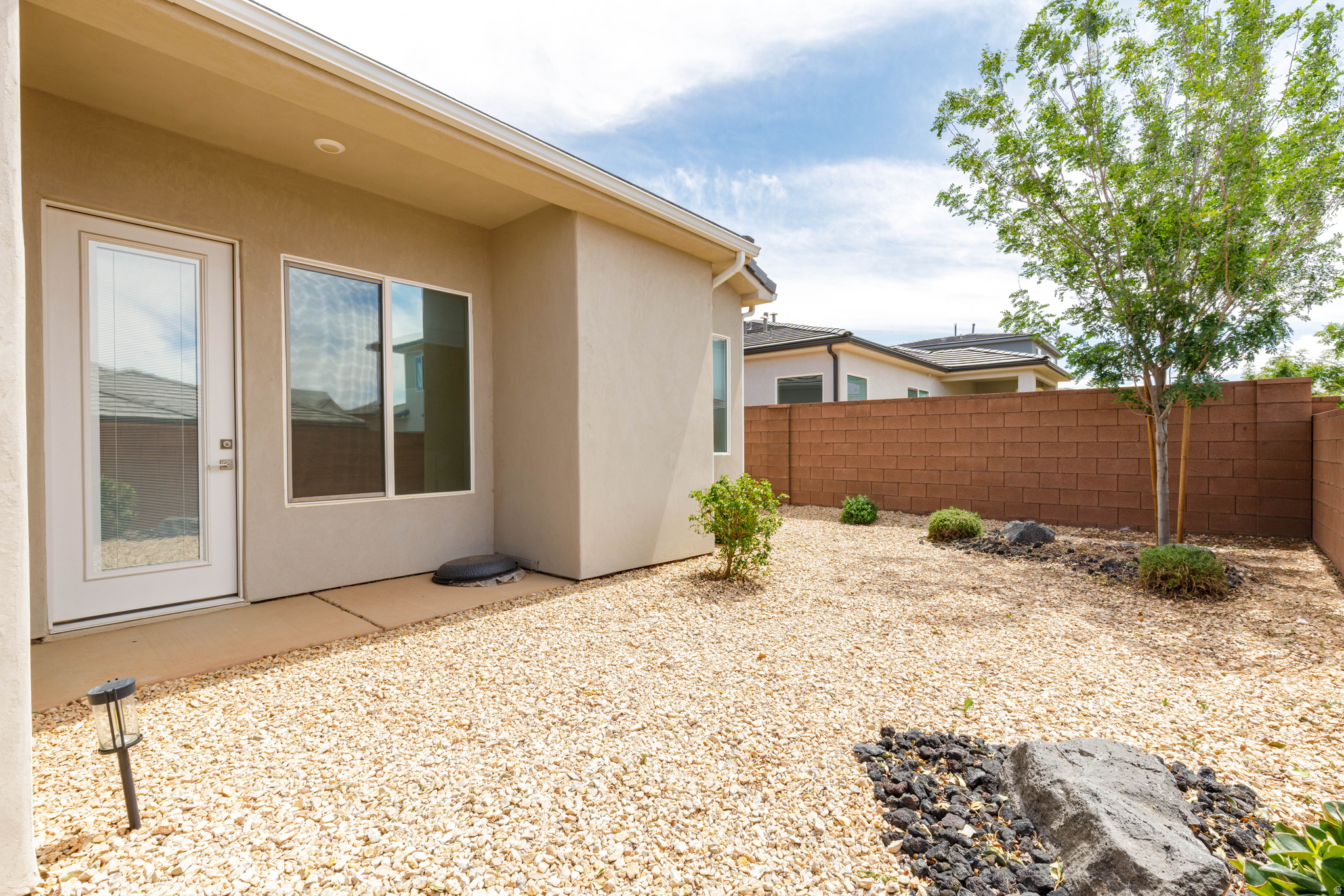 WARNER GATEWAY PH 4 - Residential
