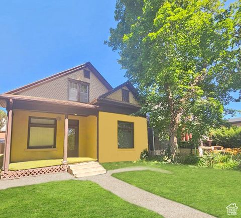 Photo of 237 S 800 E, Salt Lake City, UT 84102 (MLS # 2092813)