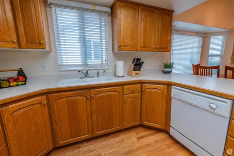 Tiny photo for 947 N 830 W, Orem, UT 84057 (MLS # 2115982)