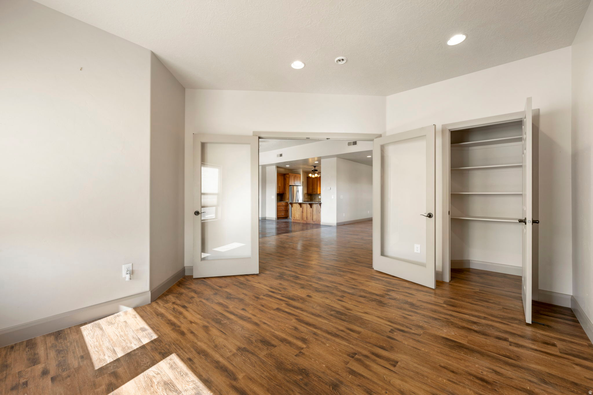 ROCKY BLUFFS SUB - Residential