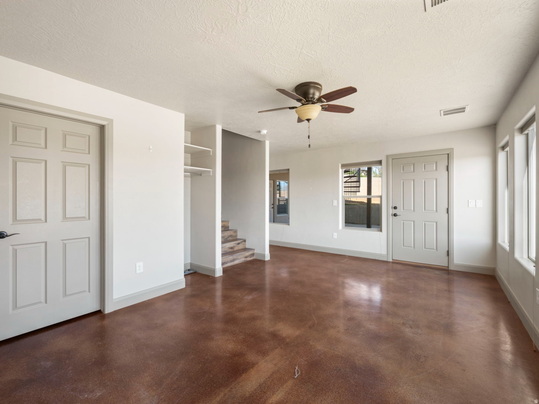 ROCKY BLUFFS SUB - Residential