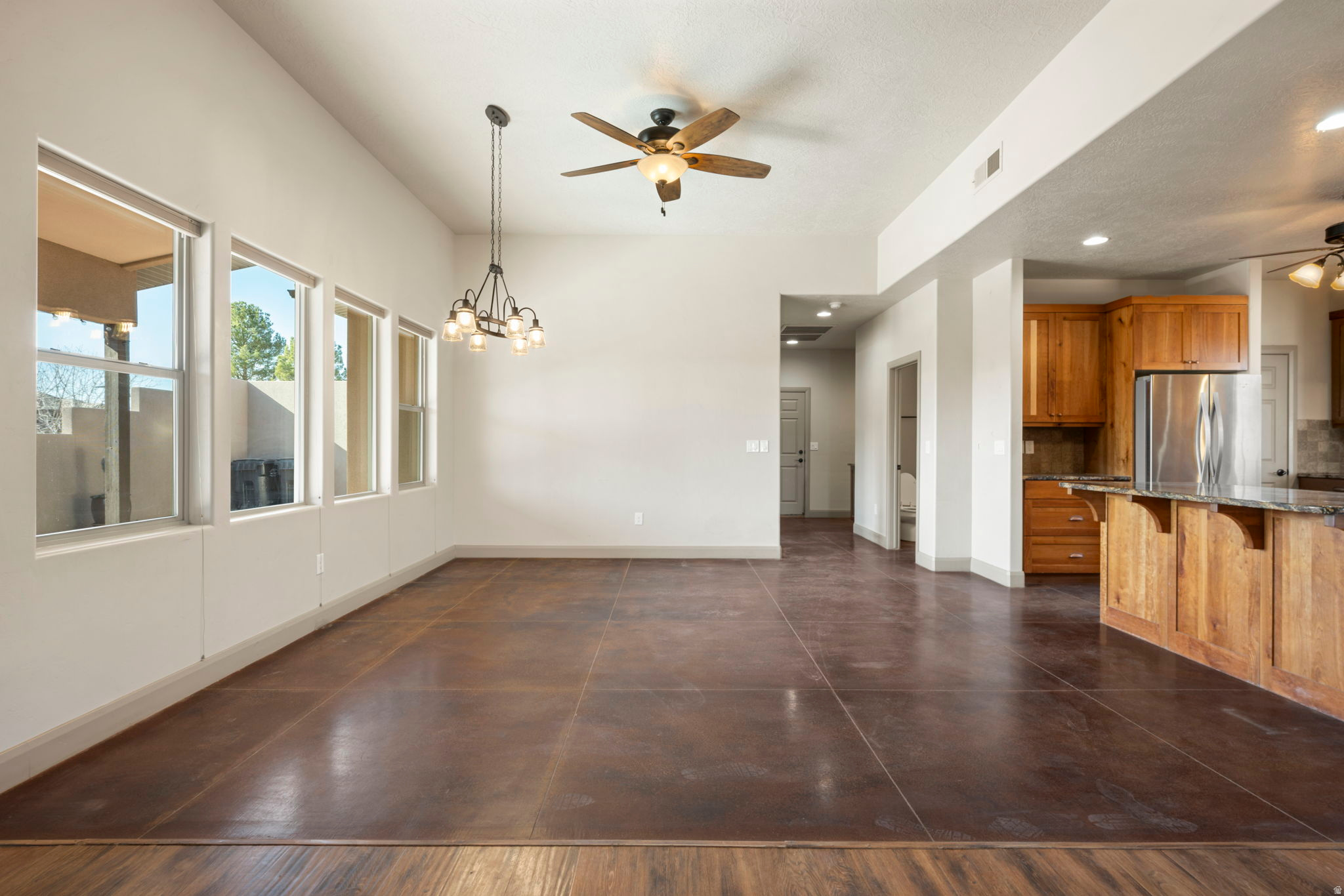 ROCKY BLUFFS SUB - Residential