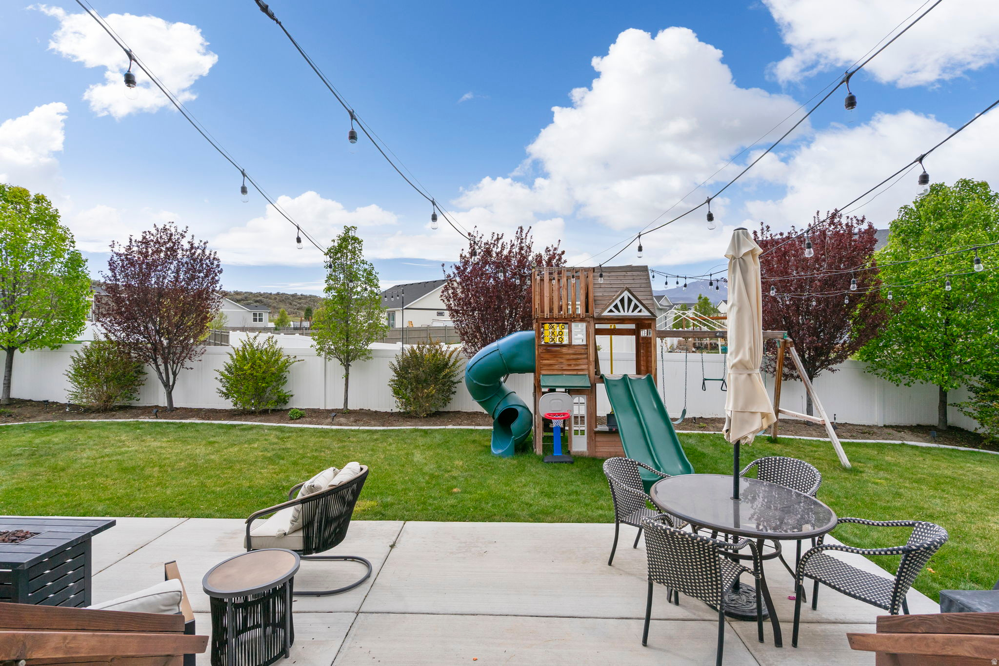 SUNSET RIDGE - Residential