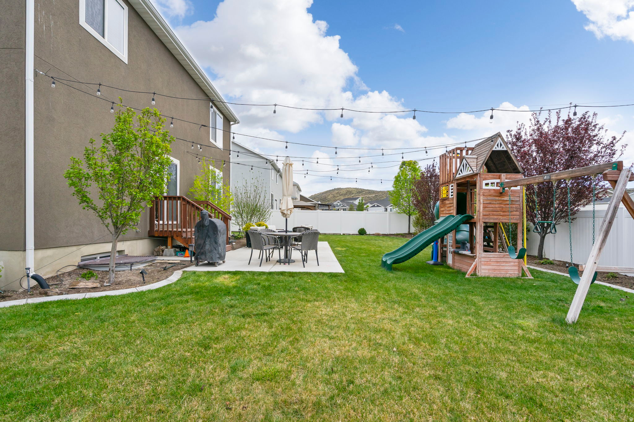 SUNSET RIDGE - Residential