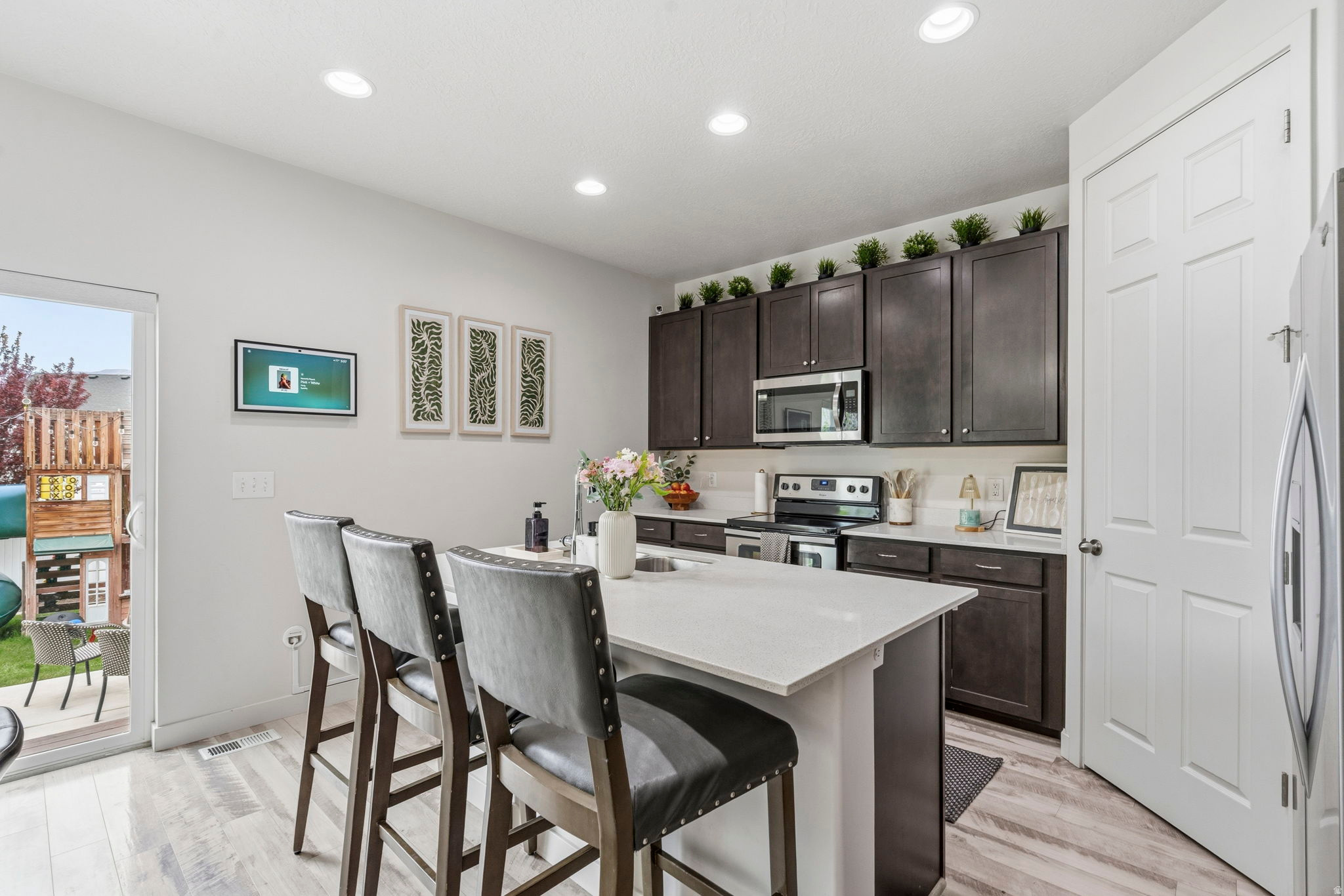 SUNSET RIDGE - Residential