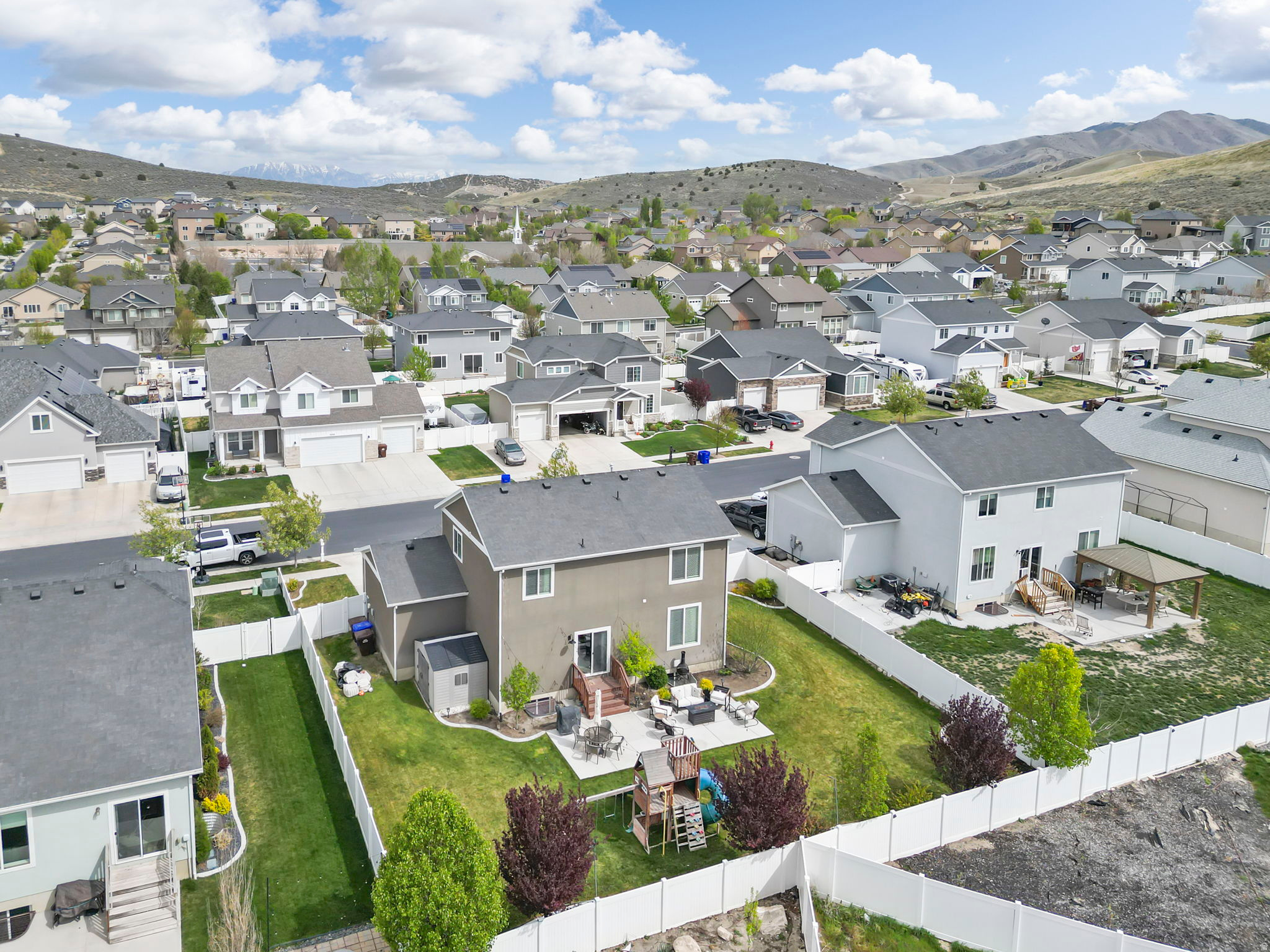 SUNSET RIDGE - Residential