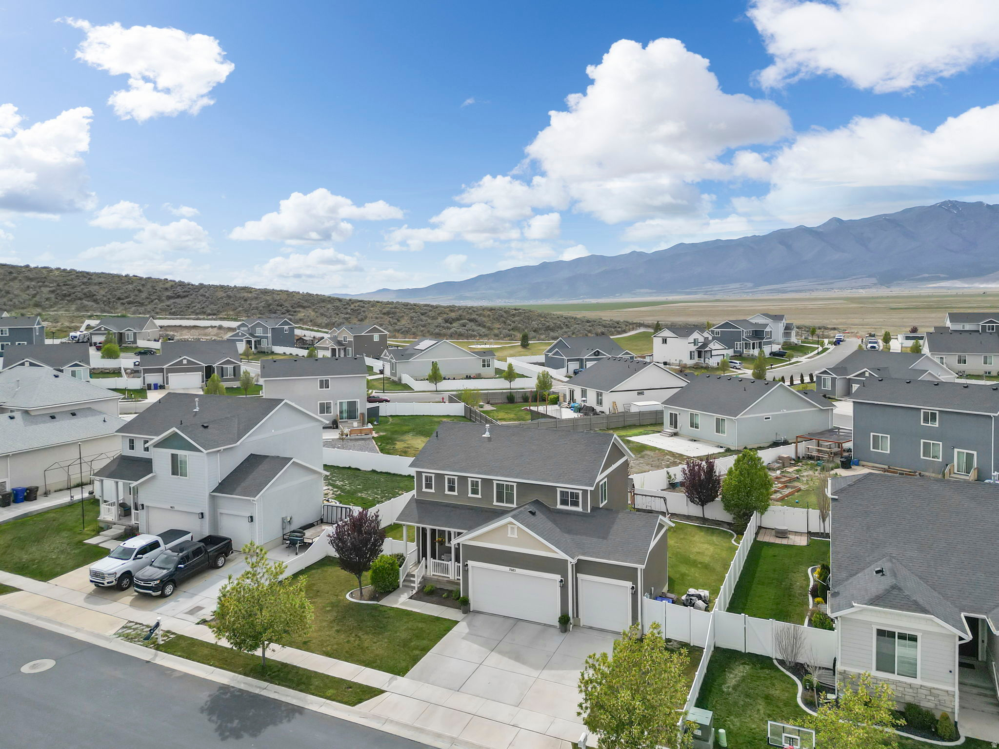 SUNSET RIDGE - Residential