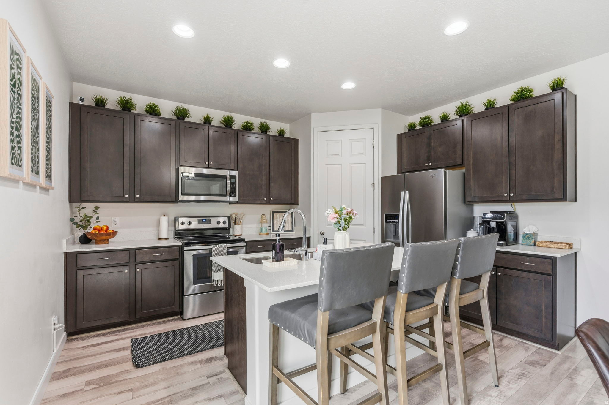 SUNSET RIDGE - Residential