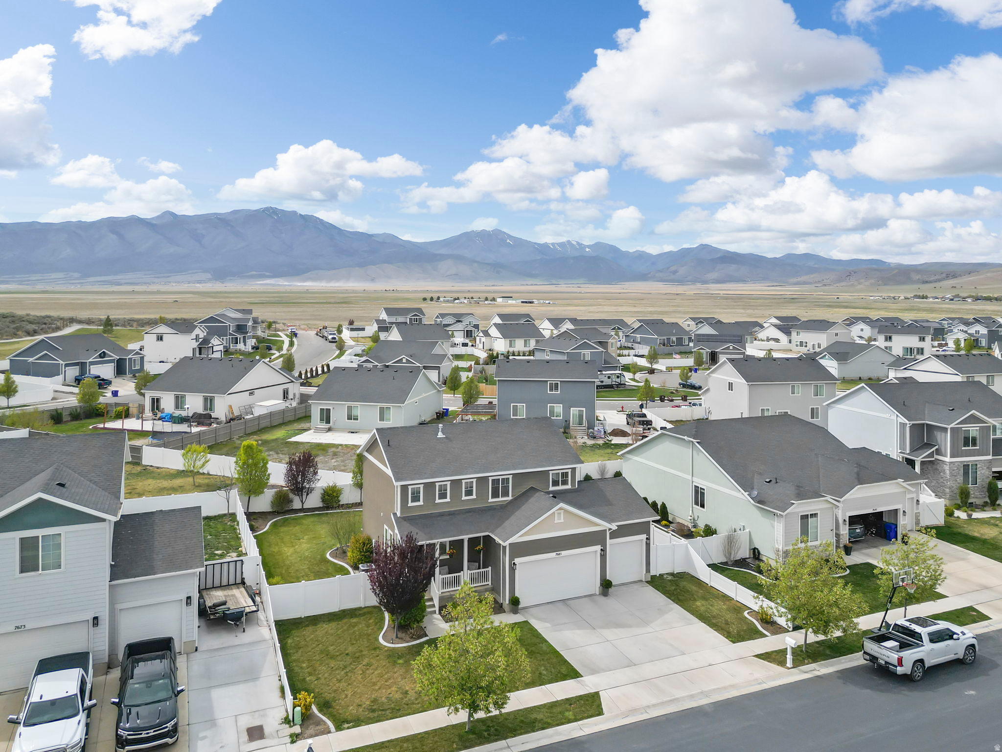 SUNSET RIDGE - Residential