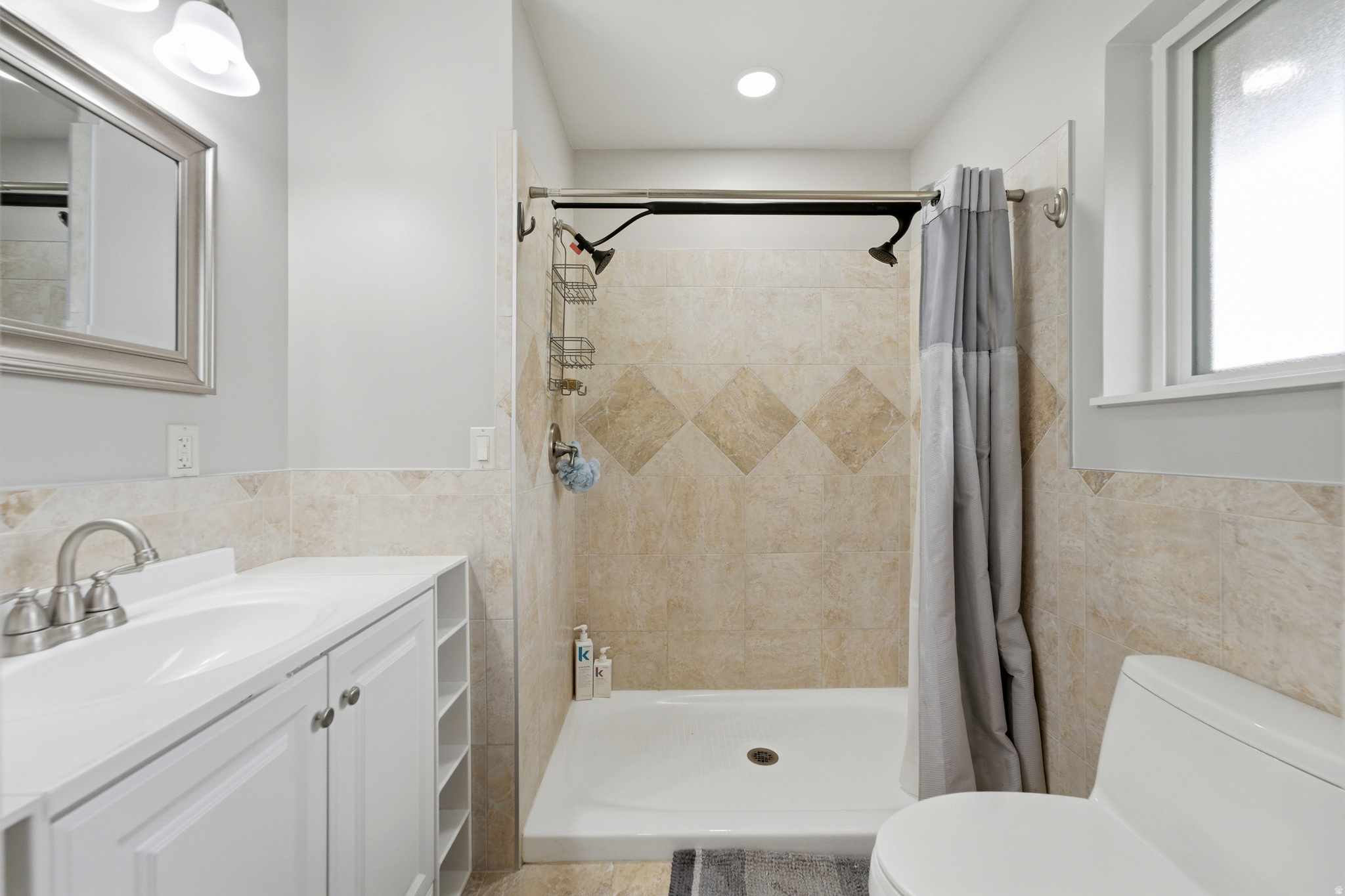 JACKSON HEIGHTS - Residential