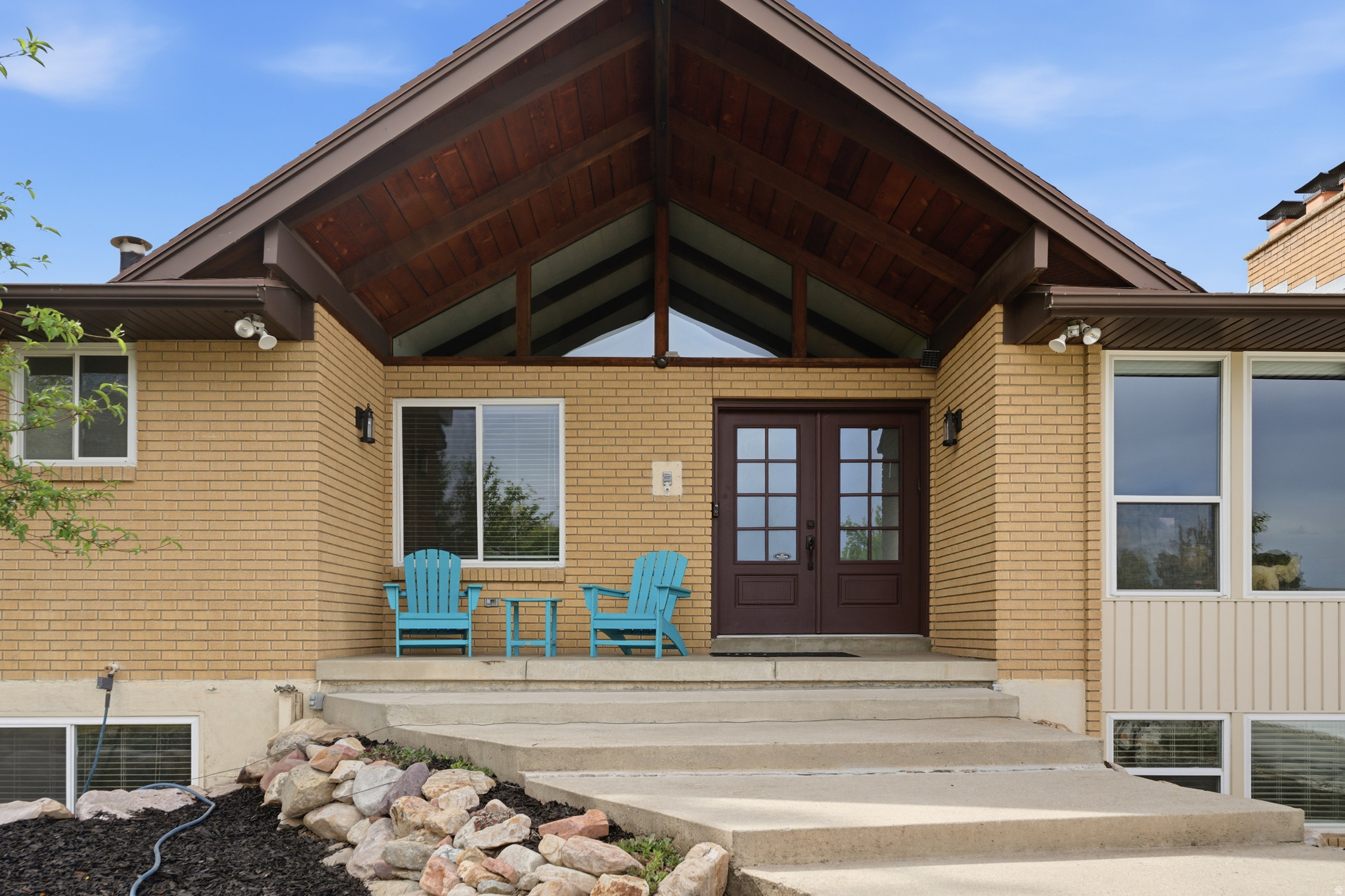 JACKSON HEIGHTS - Residential