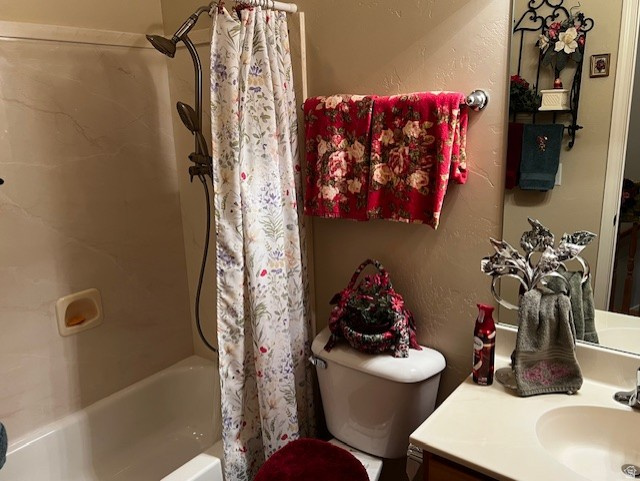 ARBORS PHASE 3 CONDOMINIUM - Residential