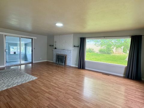 Tiny photo for 165 E 100 S, Smithfield, UT 84335 (MLS # 2151316)