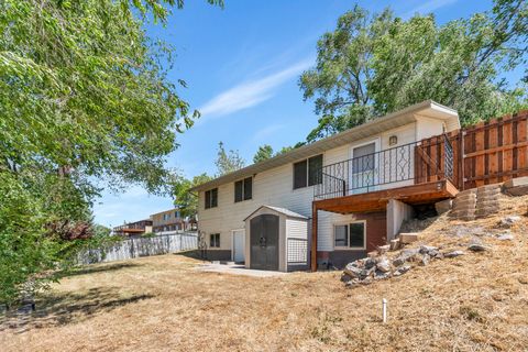 Tiny photo for 2066 PARK ST, Provo, UT 84606 (MLS # 2161560)